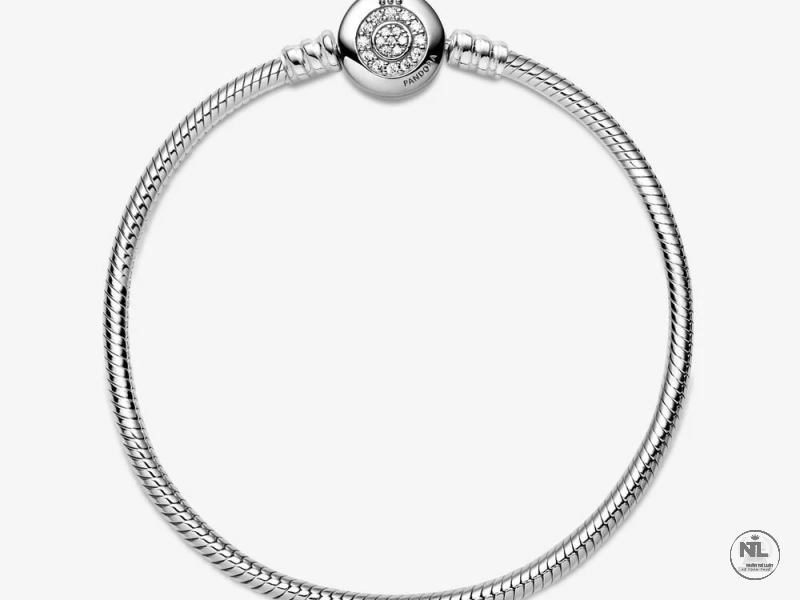 Vòng tay mềm bạc Pandora Moments với khoá Crown O đính đá