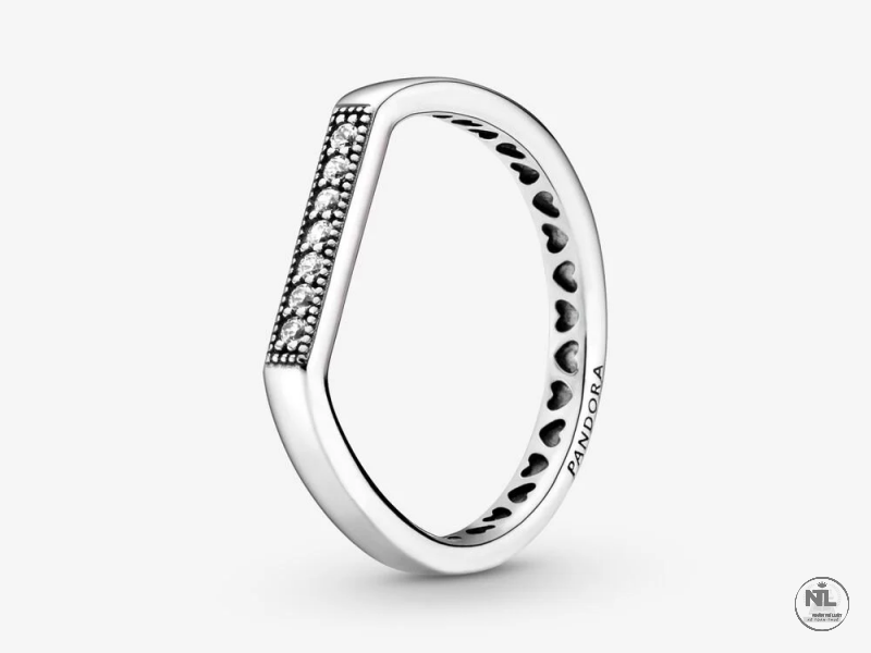 Nhẫn bạc Pandora Signature đính đá mặt thanh ngang lấp lánh