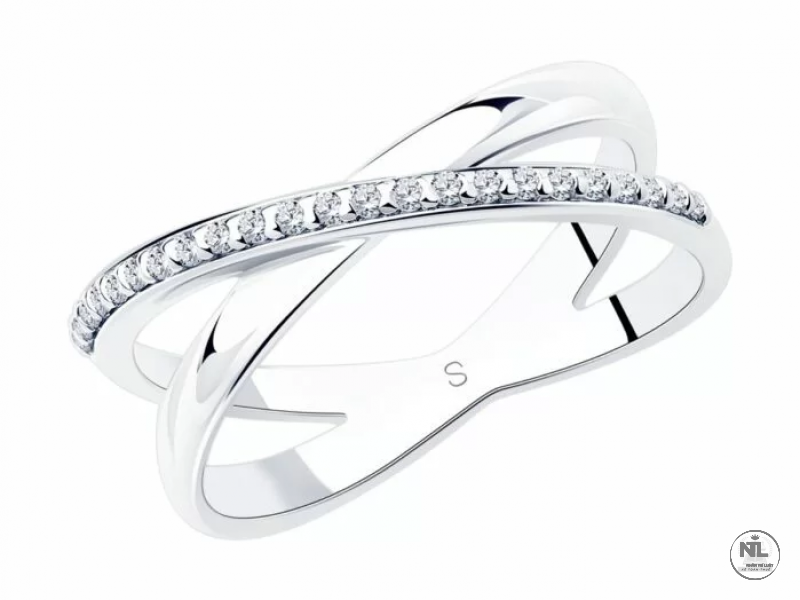 Nhẫn Sokolov đính 23 viên đá CZ.